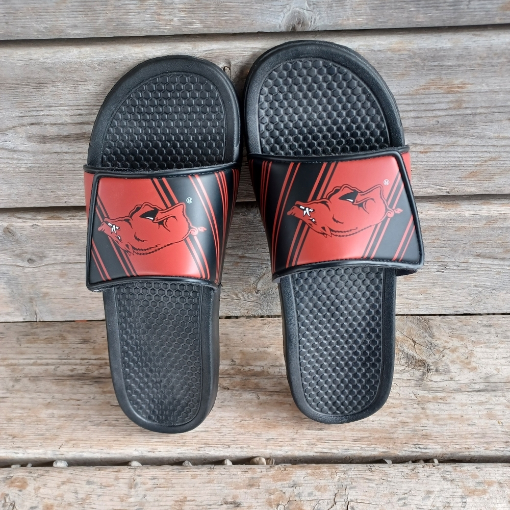 Razorback flip flops size extra large 13/ 14